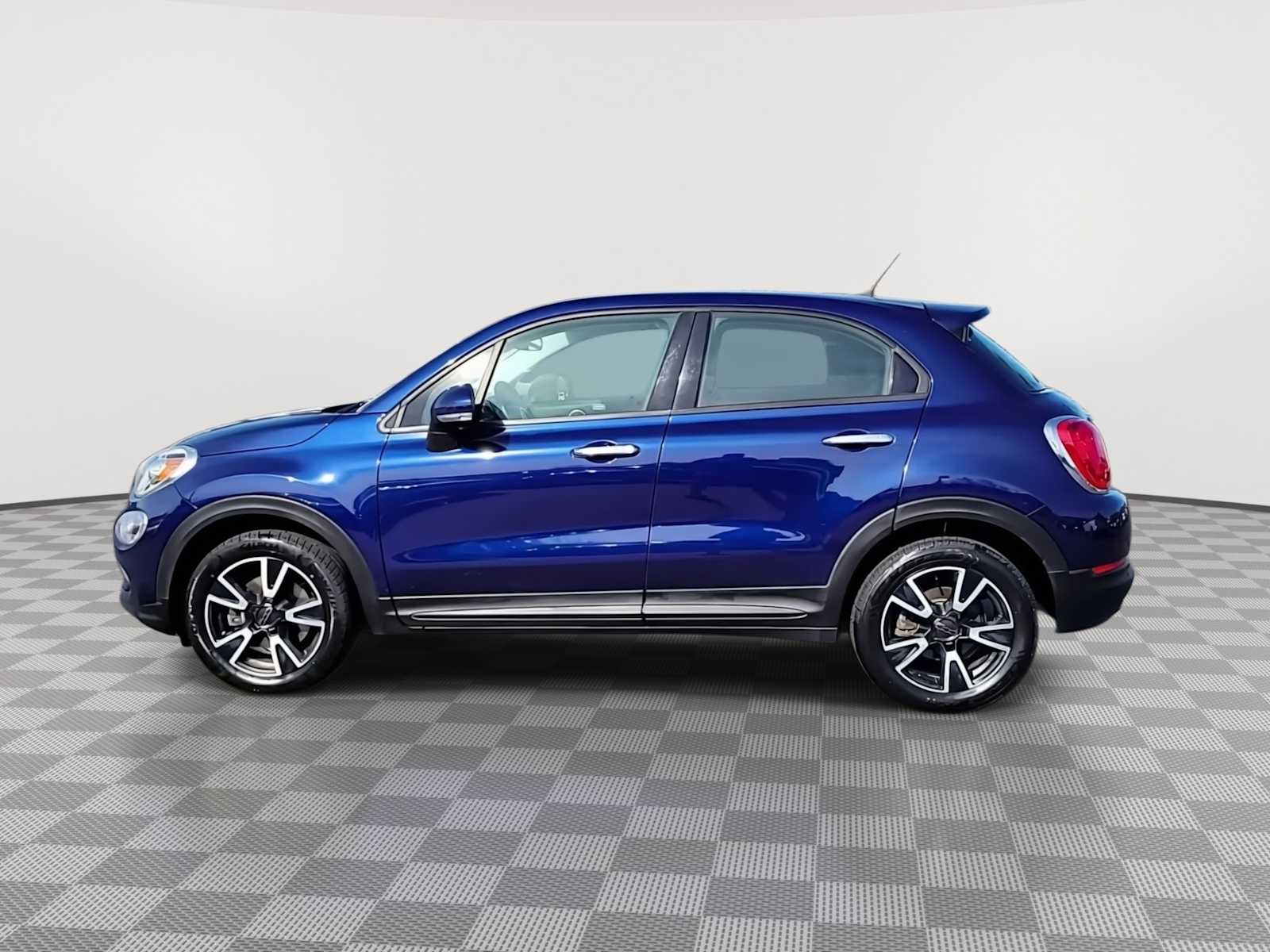 Thumbnail: 2017 Fiat 500X - 5