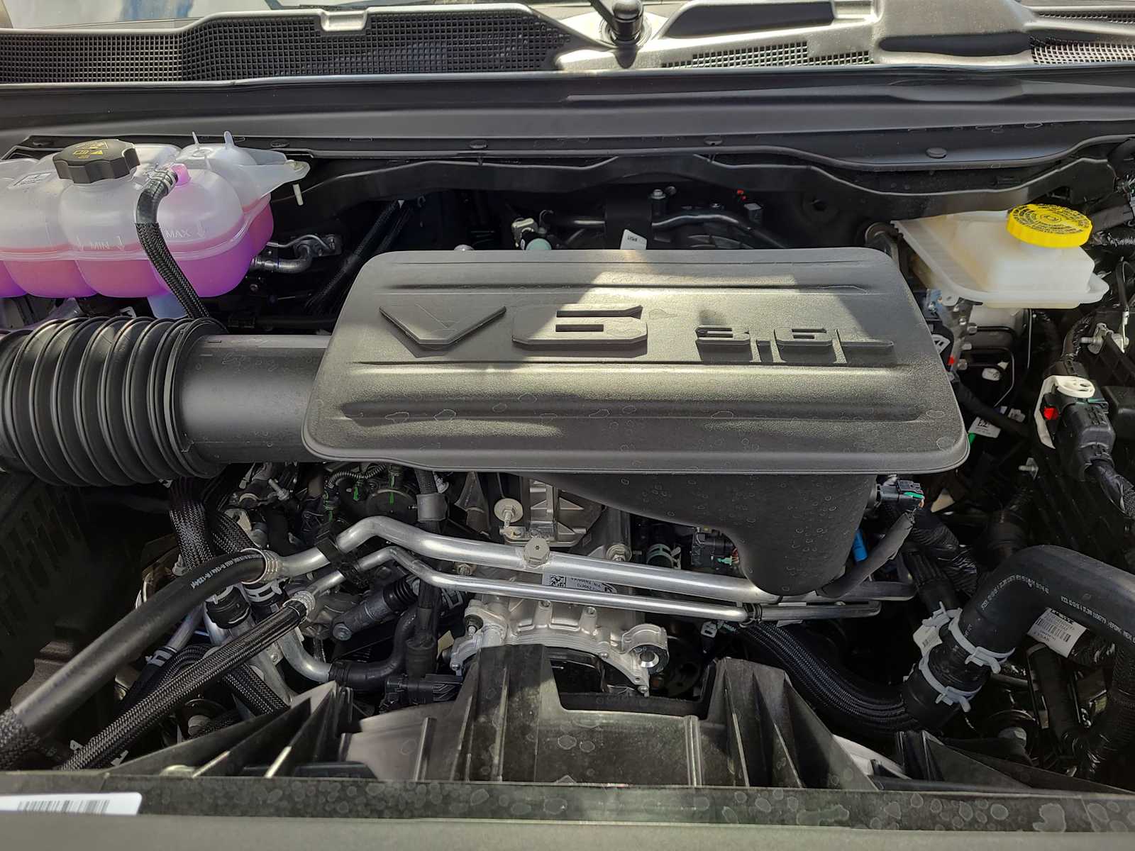Thumbnail: 2026 RAM 1500 - 17