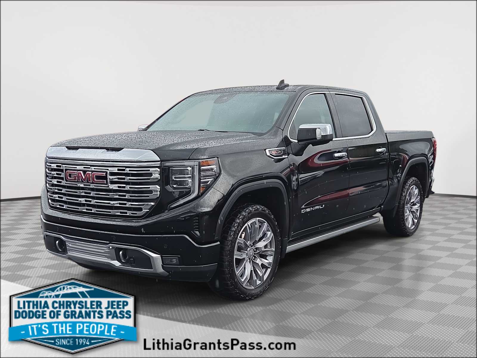 2023 GMC Sierra Denali 4WD Crew Cab Short Box's photo