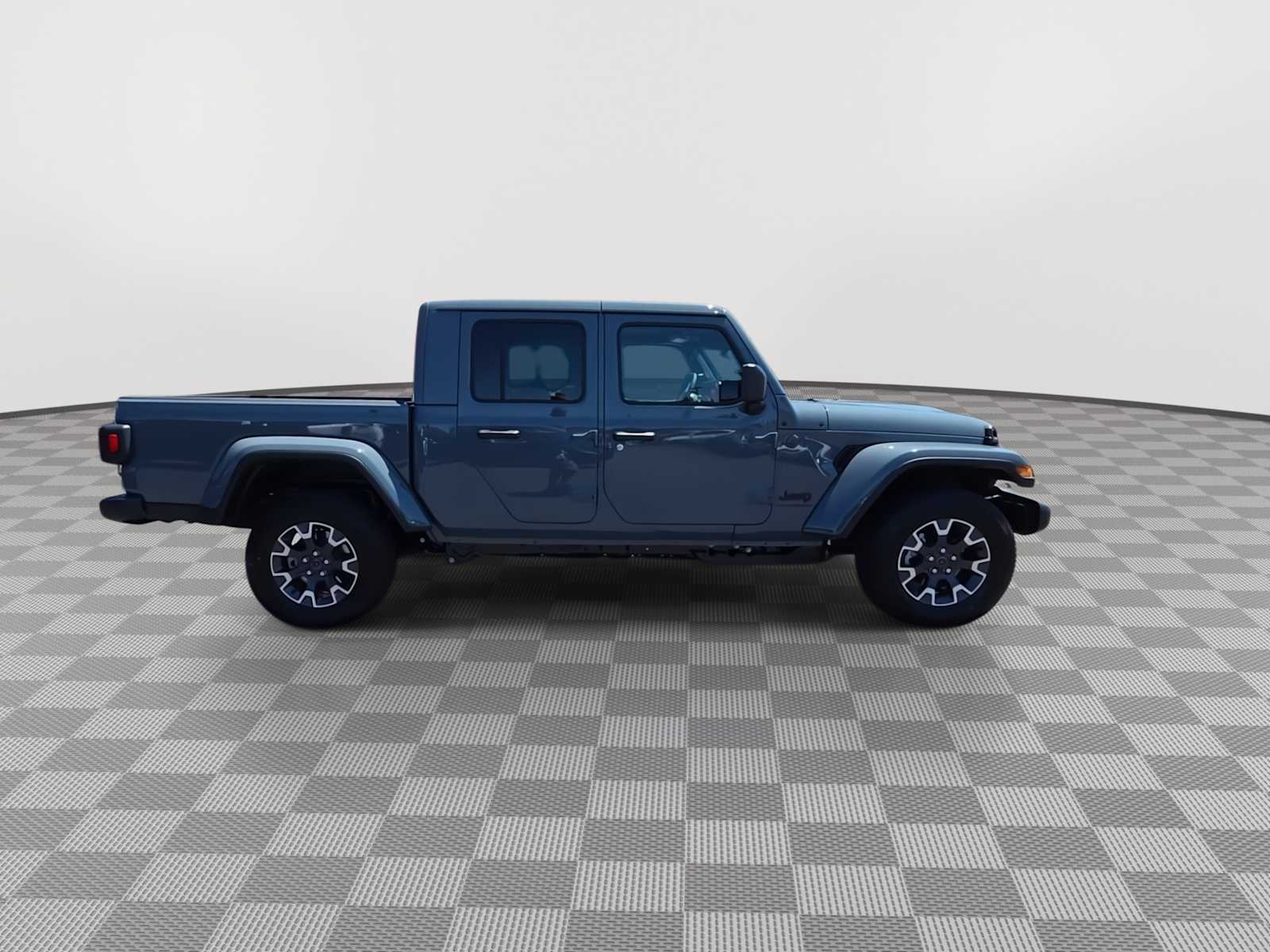 Thumbnail: 2026 Jeep Gladiator - 9