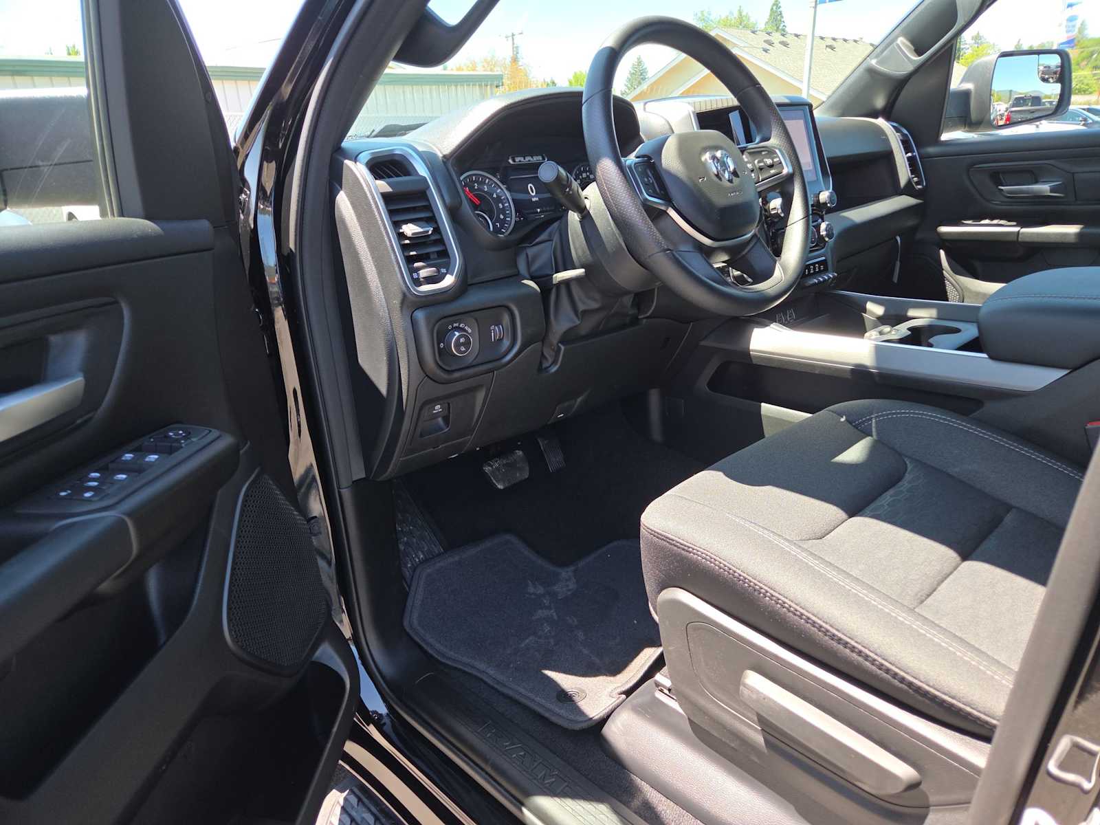 Thumbnail: 2026 RAM 1500 - 10