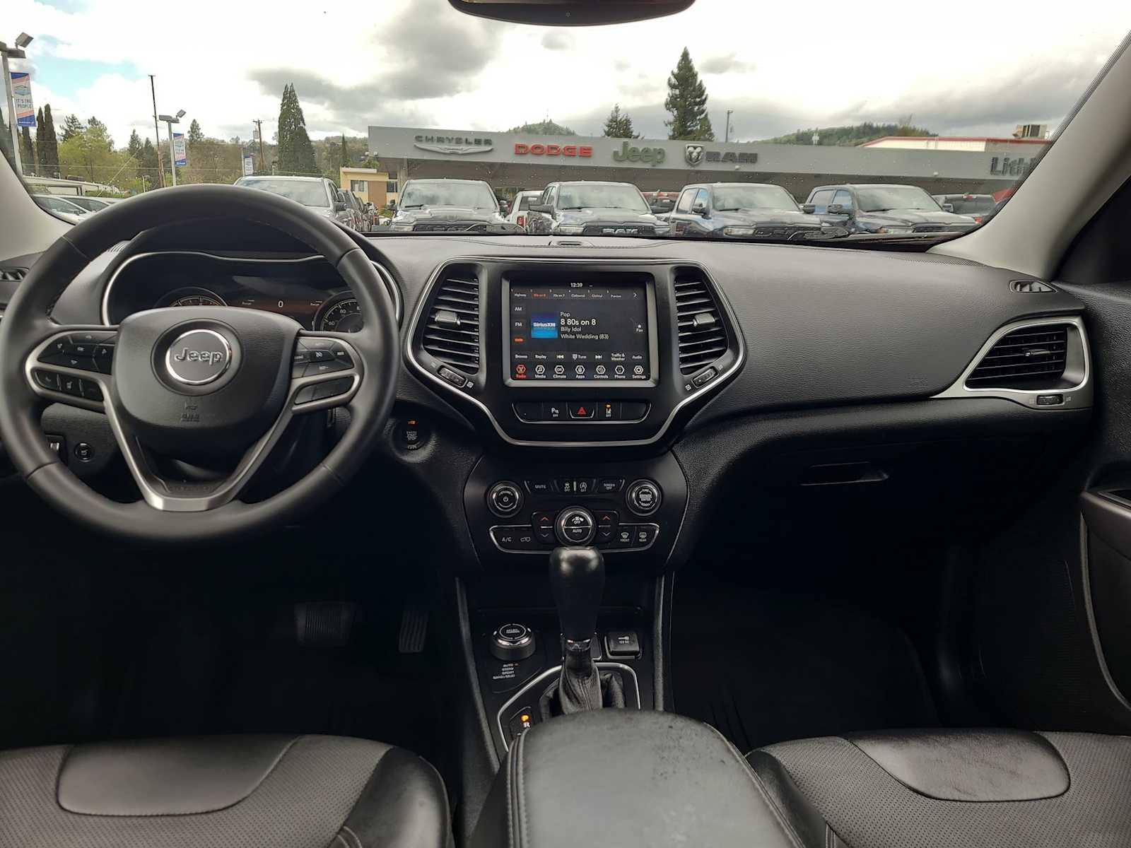 Thumbnail: 2022 Jeep Cherokee - 18