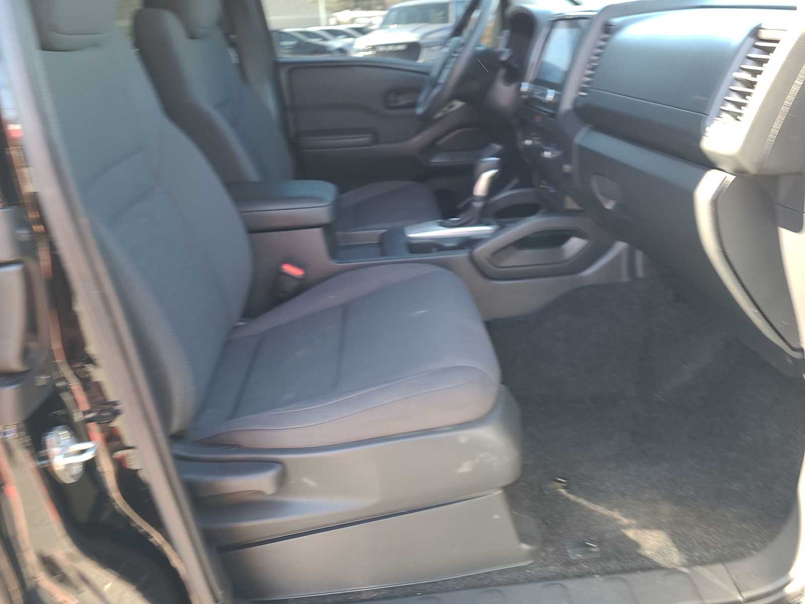 Thumbnail: 2022 Nissan Frontier - 22