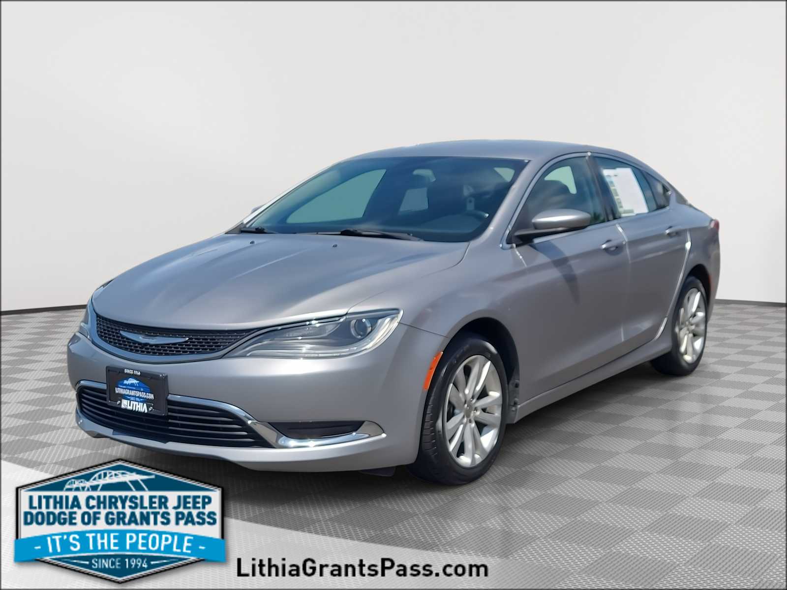 2015 Chrysler 200 Limited -
                  Grants Pass, OR