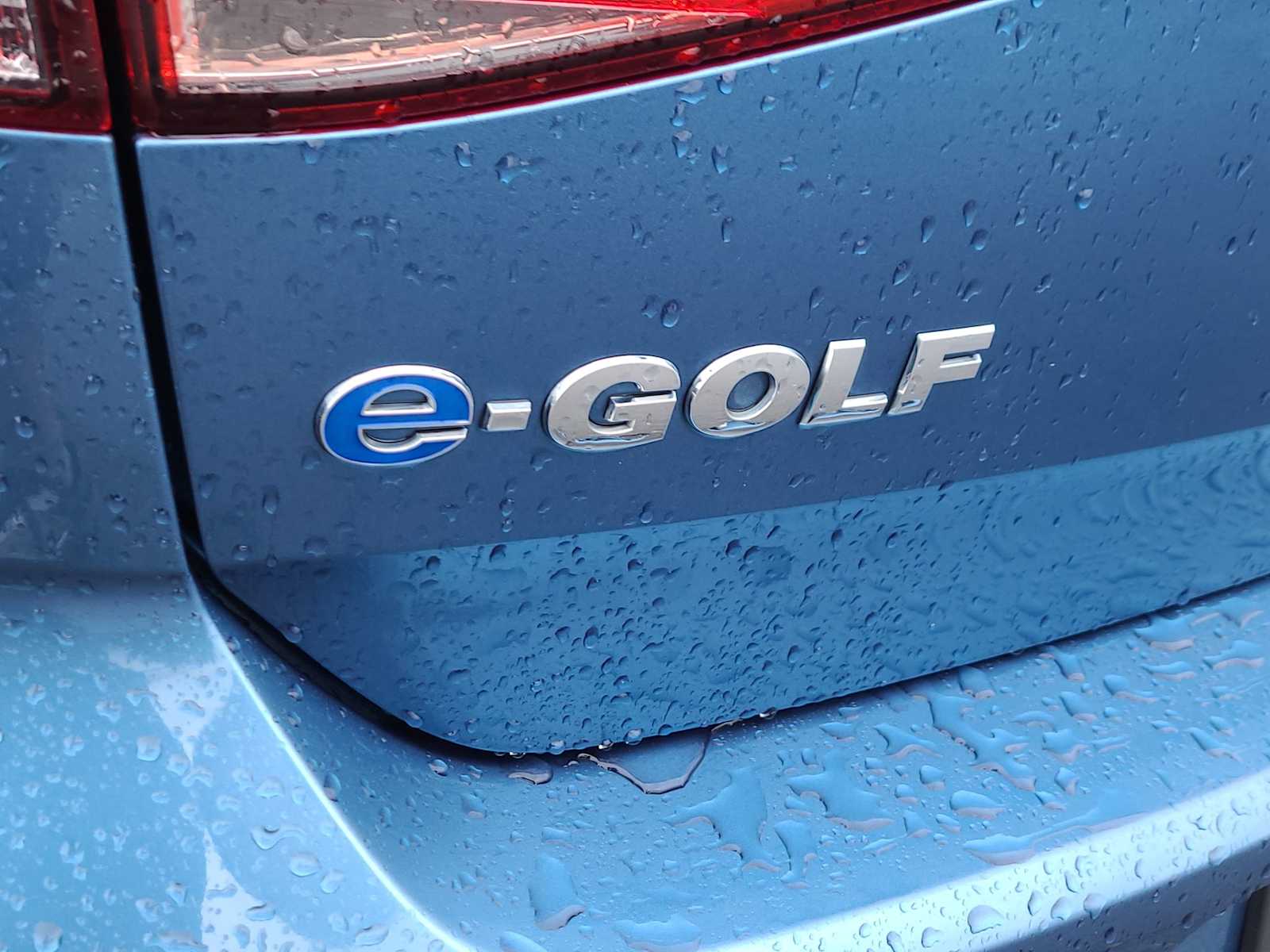 Thumbnail: 2016 Volkswagen e-Golf - 15