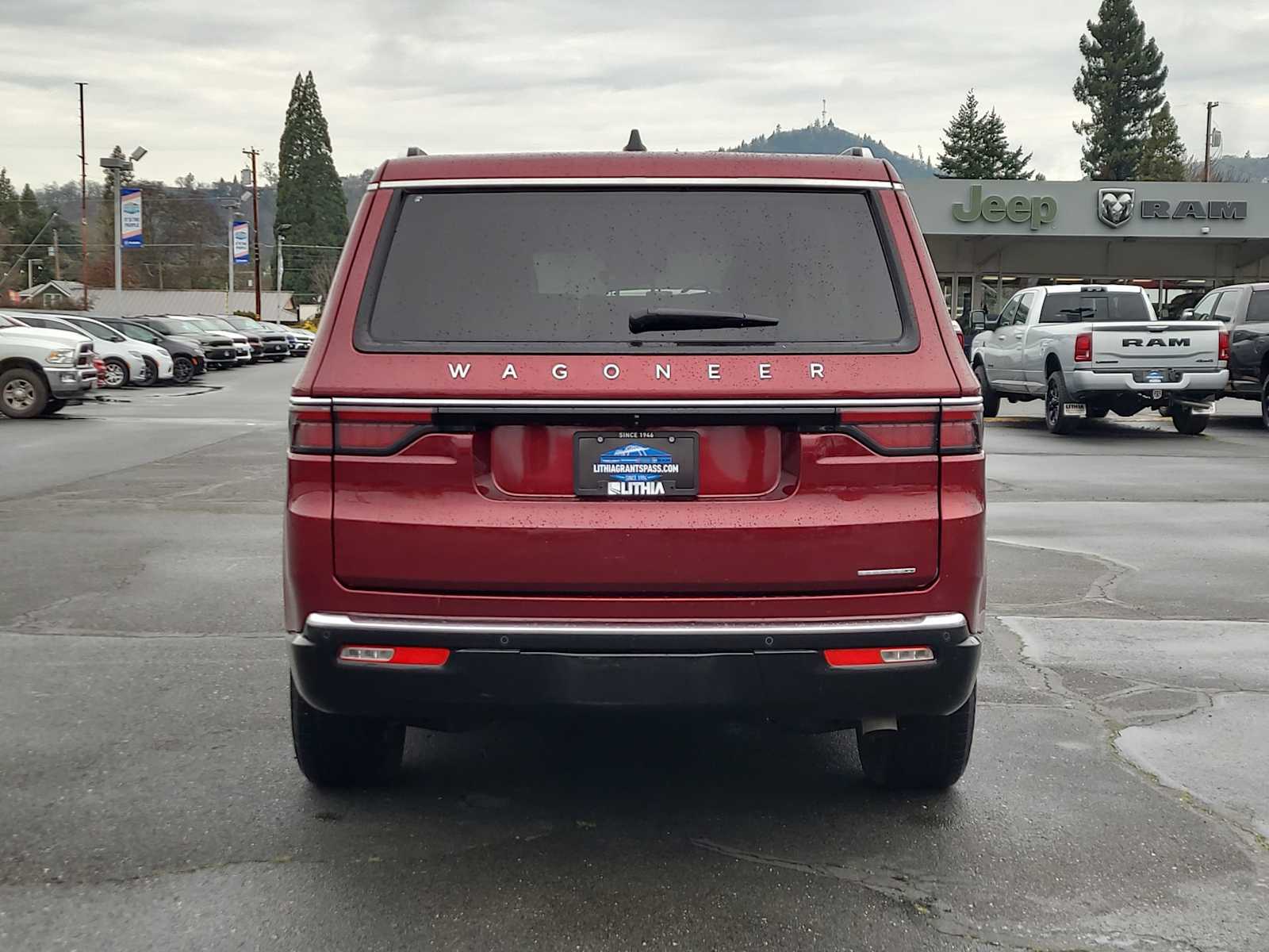 Thumbnail: 2024 Jeep Wagoneer - 13