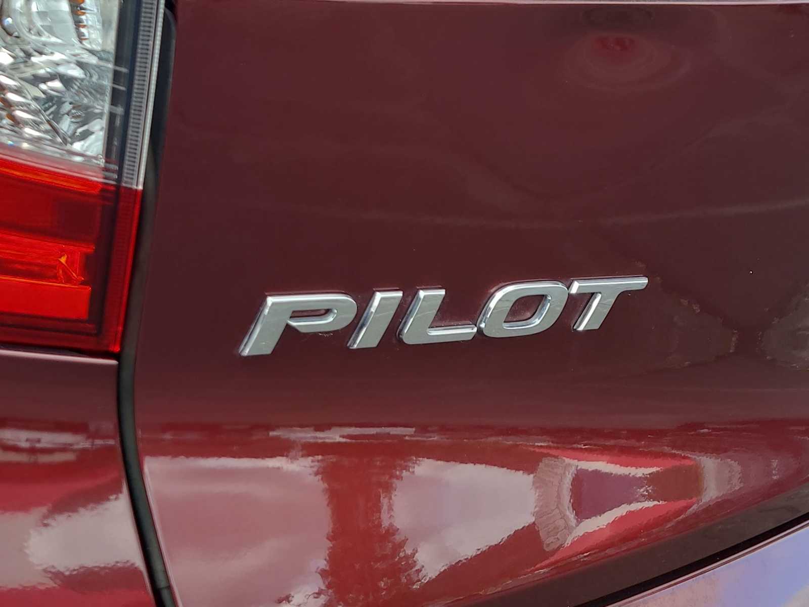 Thumbnail: 2019 Honda Pilot - 15