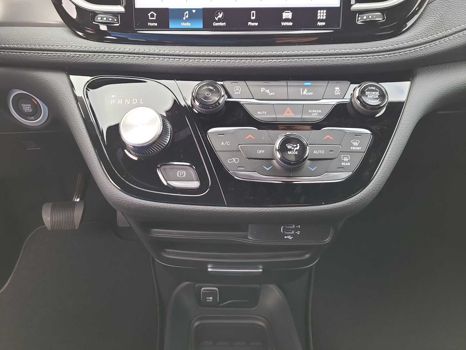 Thumbnail: 2026 Chrysler Pacifica - 25