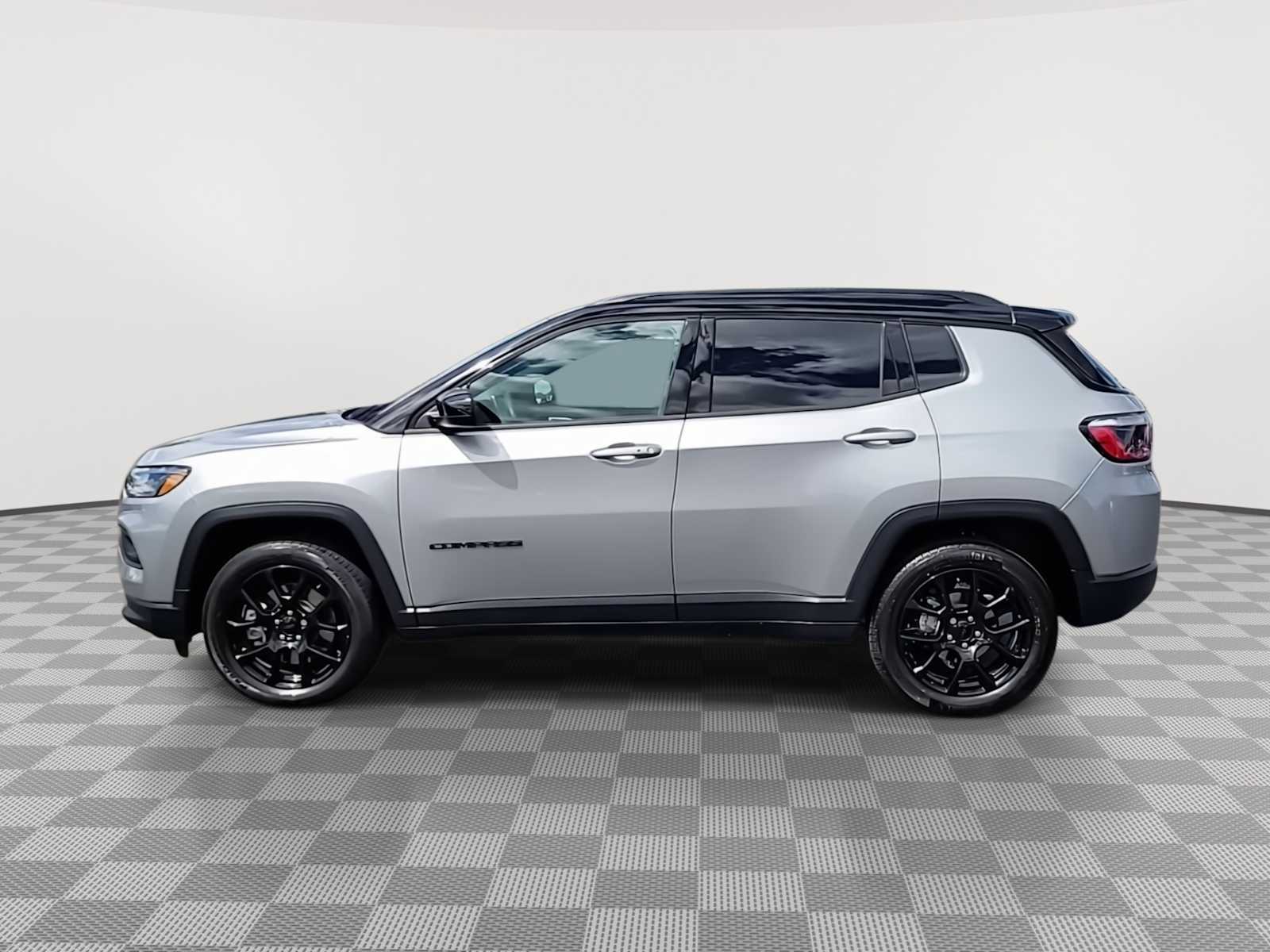Thumbnail: 2023 Jeep Compass - 5