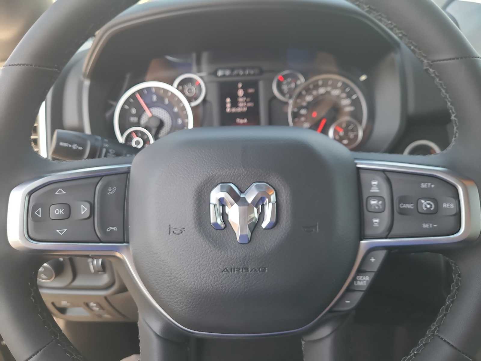 Thumbnail: 2025 RAM 1500 - 23