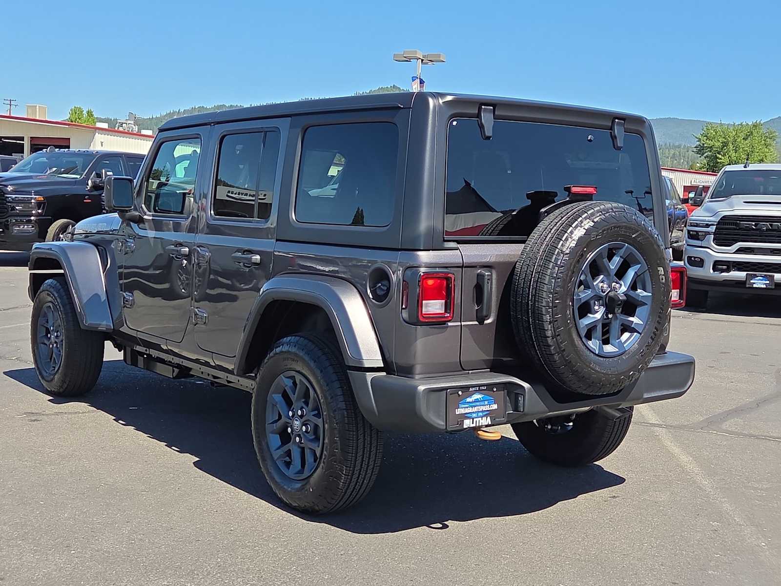 Thumbnail: 2026 Jeep Wrangler - 12