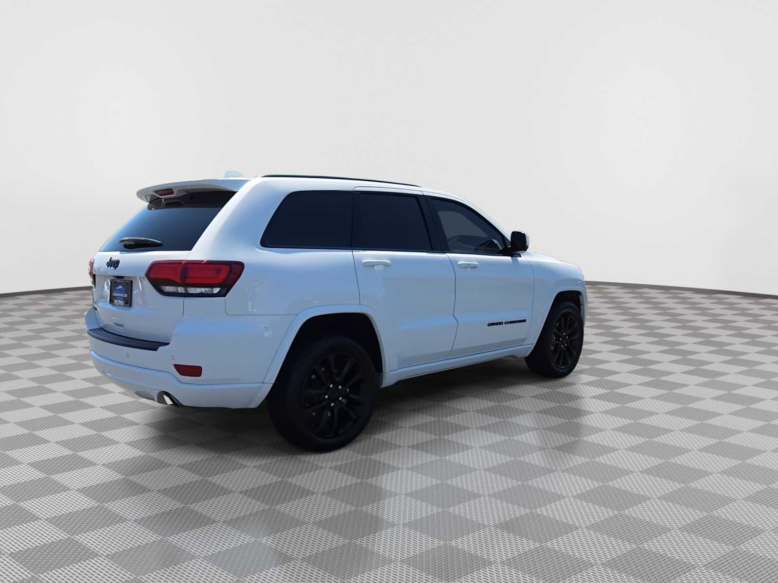 Thumbnail: 2020 Jeep Grand Cherokee - 8