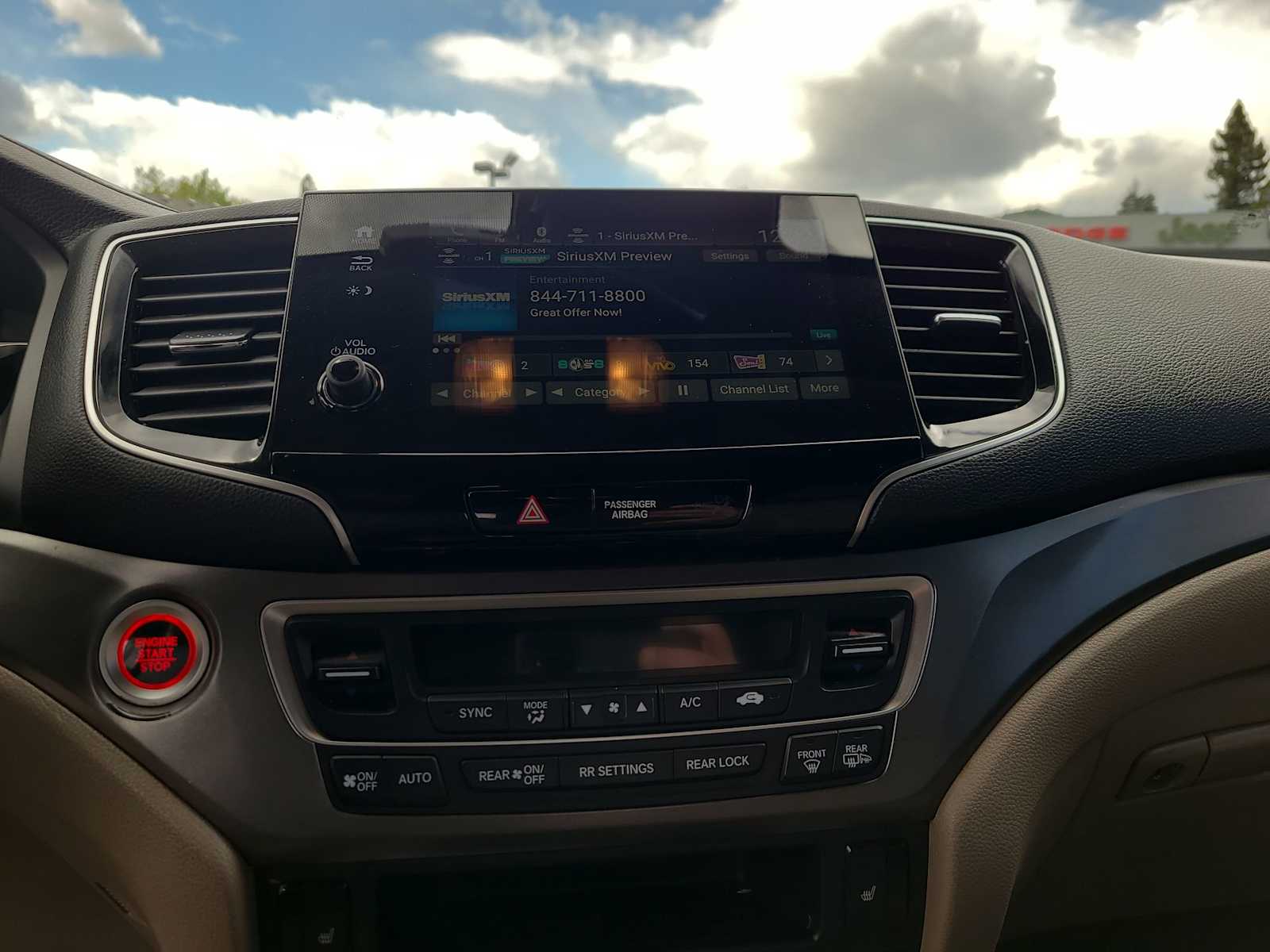 Thumbnail: 2019 Honda Pilot - 24