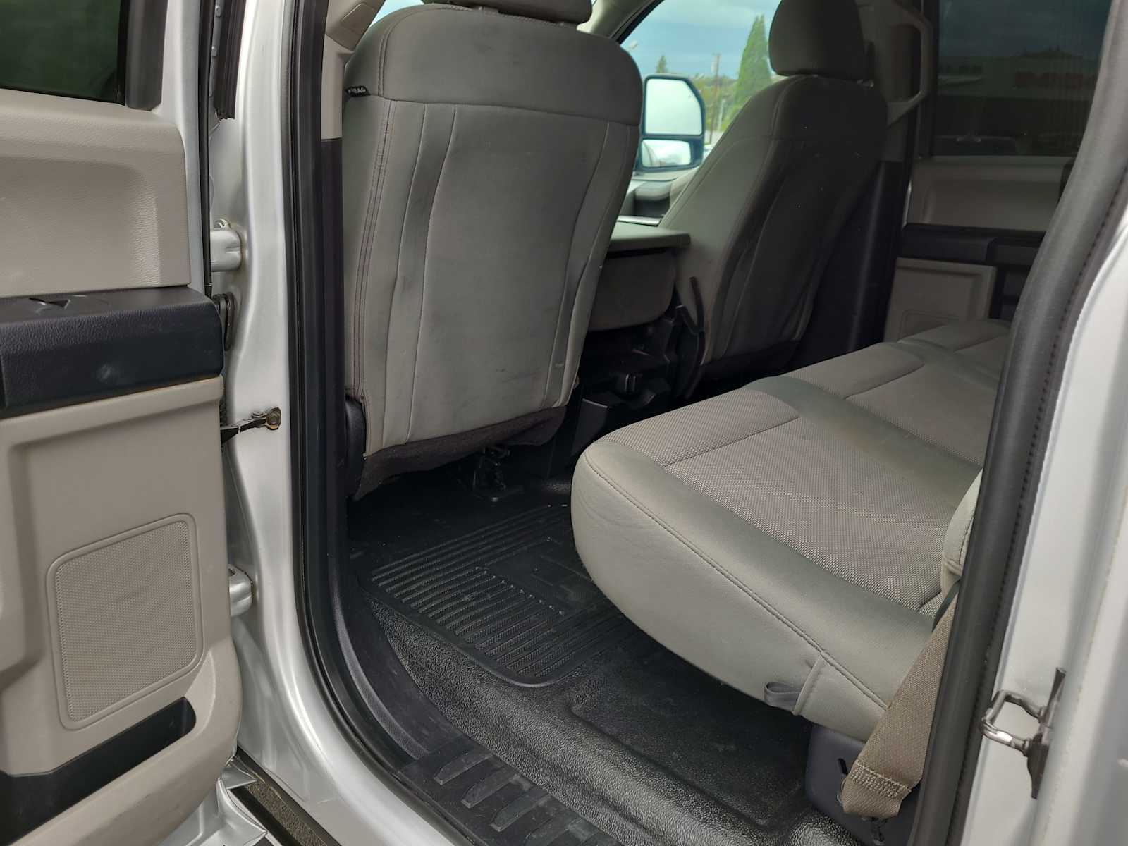 Thumbnail: 2019 Ford Econoline - 20