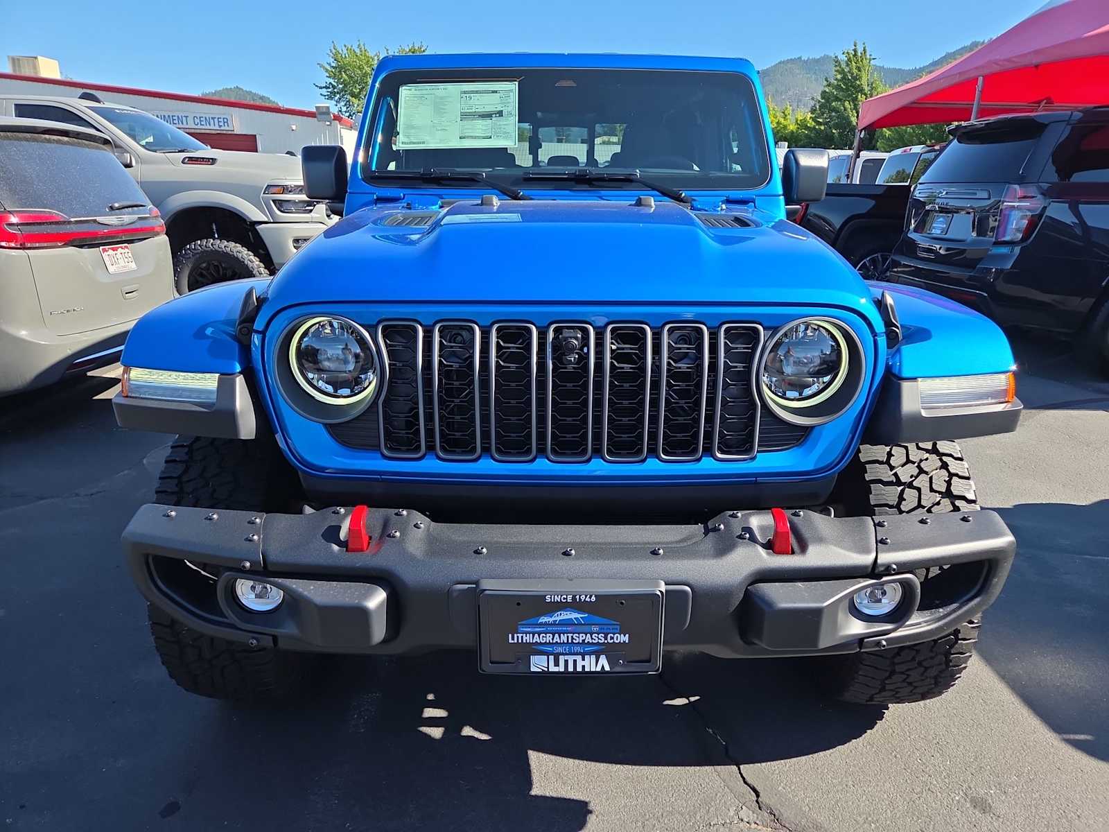 Thumbnail: 2026 Jeep Gladiator - 14