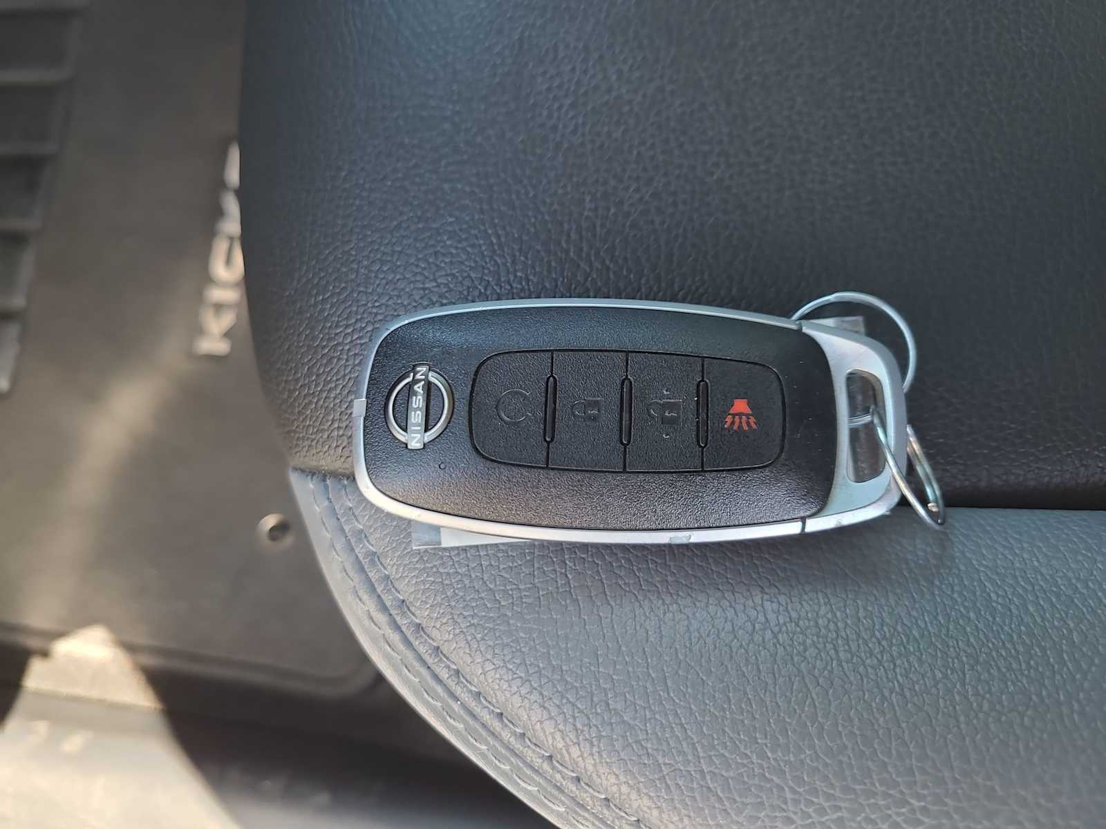 Thumbnail: 2023 Nissan Kicks - 28