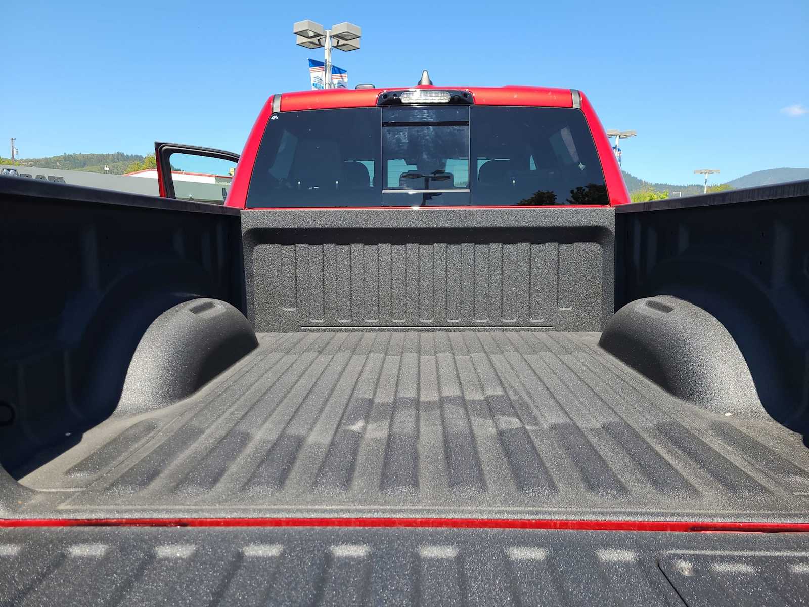 Thumbnail: 2026 RAM 1500 - 27