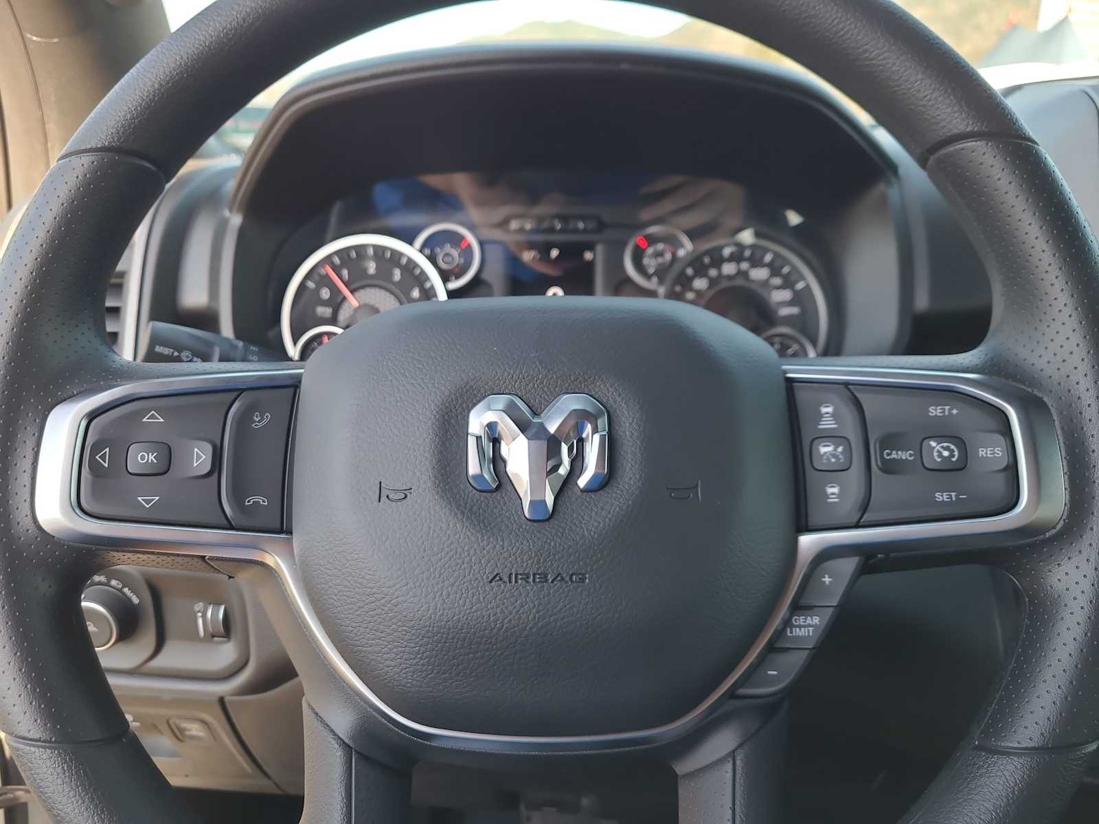 Thumbnail: 2025 RAM 1500 - 23