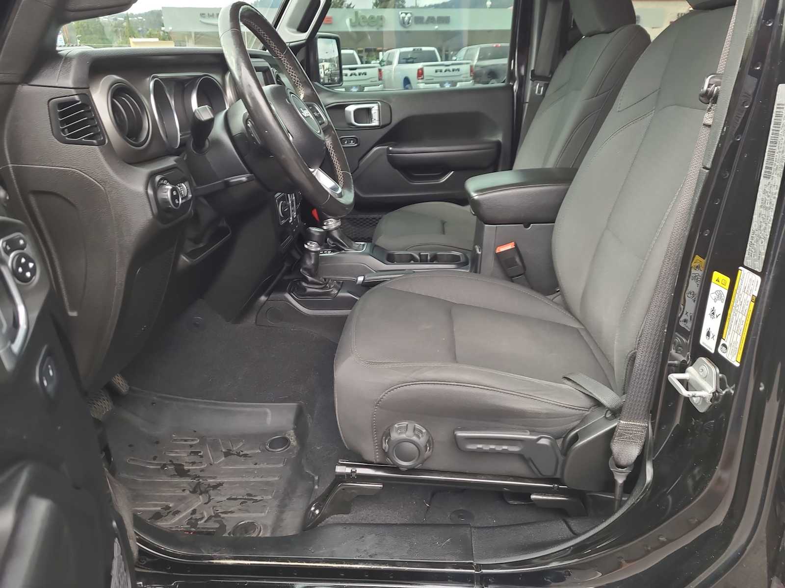 Thumbnail: 2020 Jeep Gladiator - 19