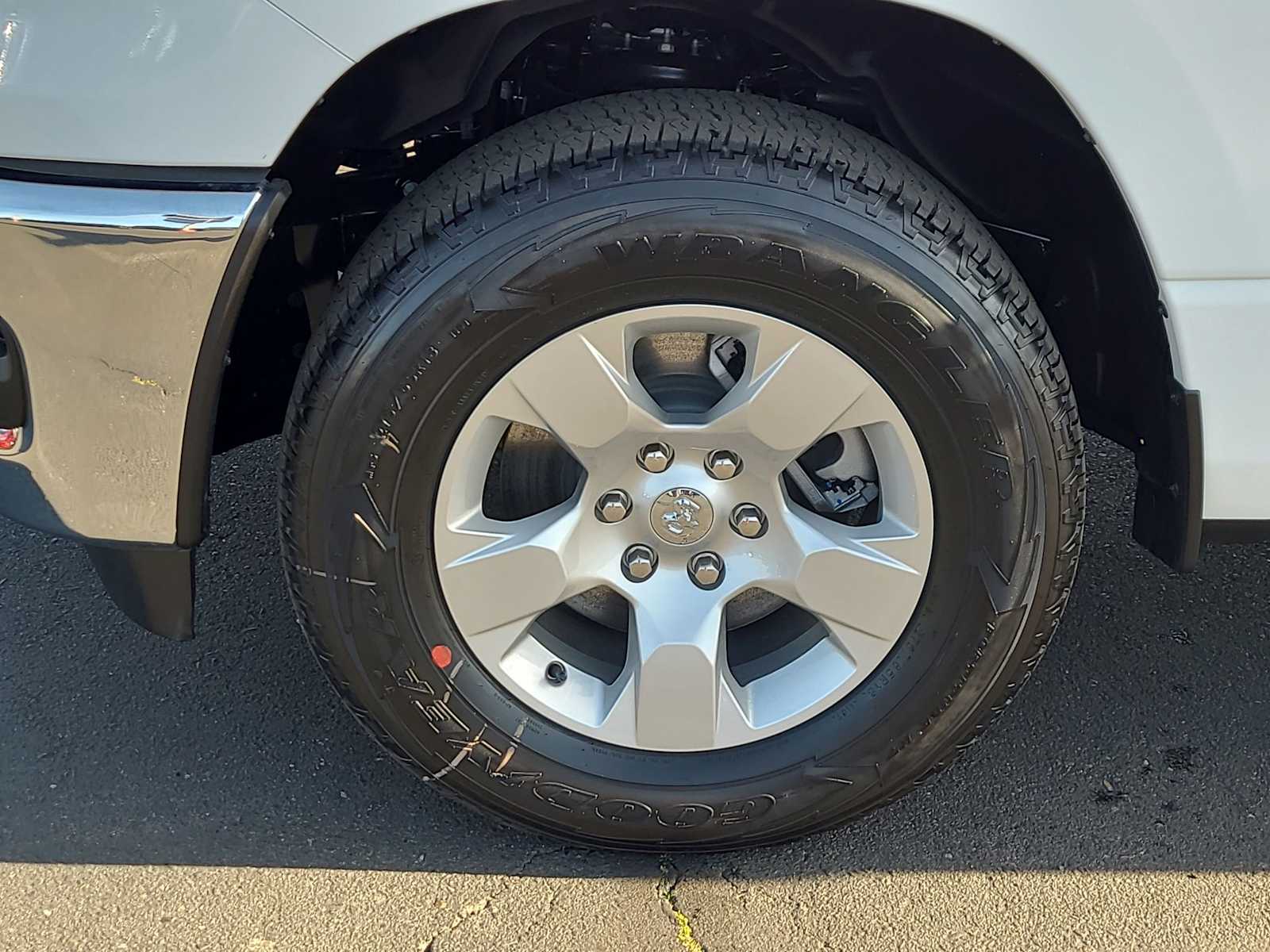 Thumbnail: 2025 RAM 1500 - 16