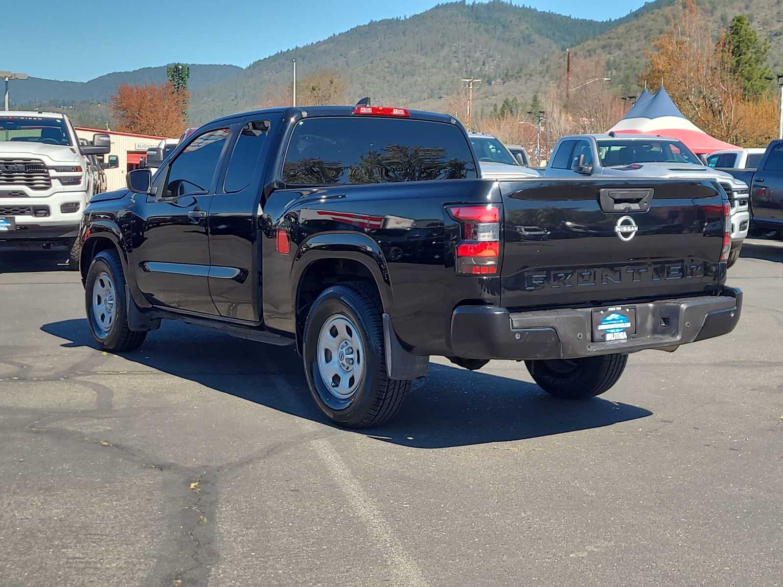 Thumbnail: 2022 Nissan Frontier - 12