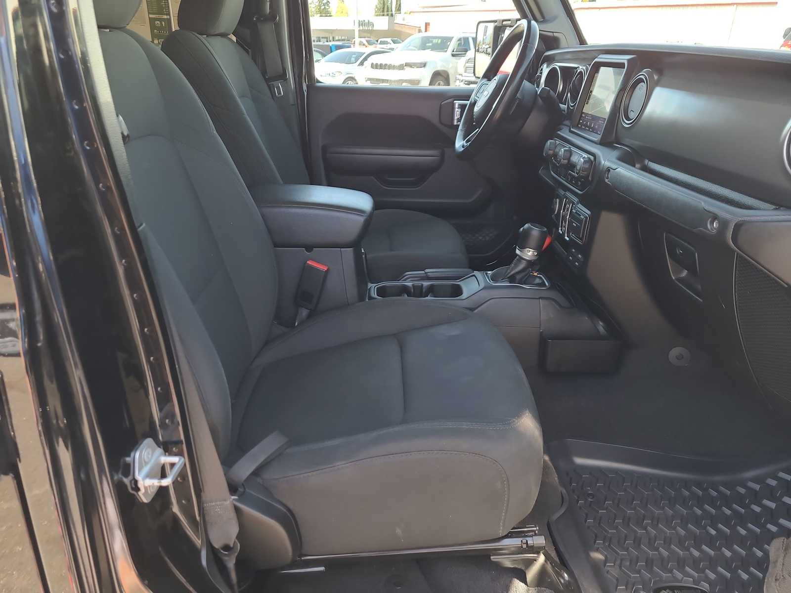 Thumbnail: 2021 Jeep Gladiator - 22