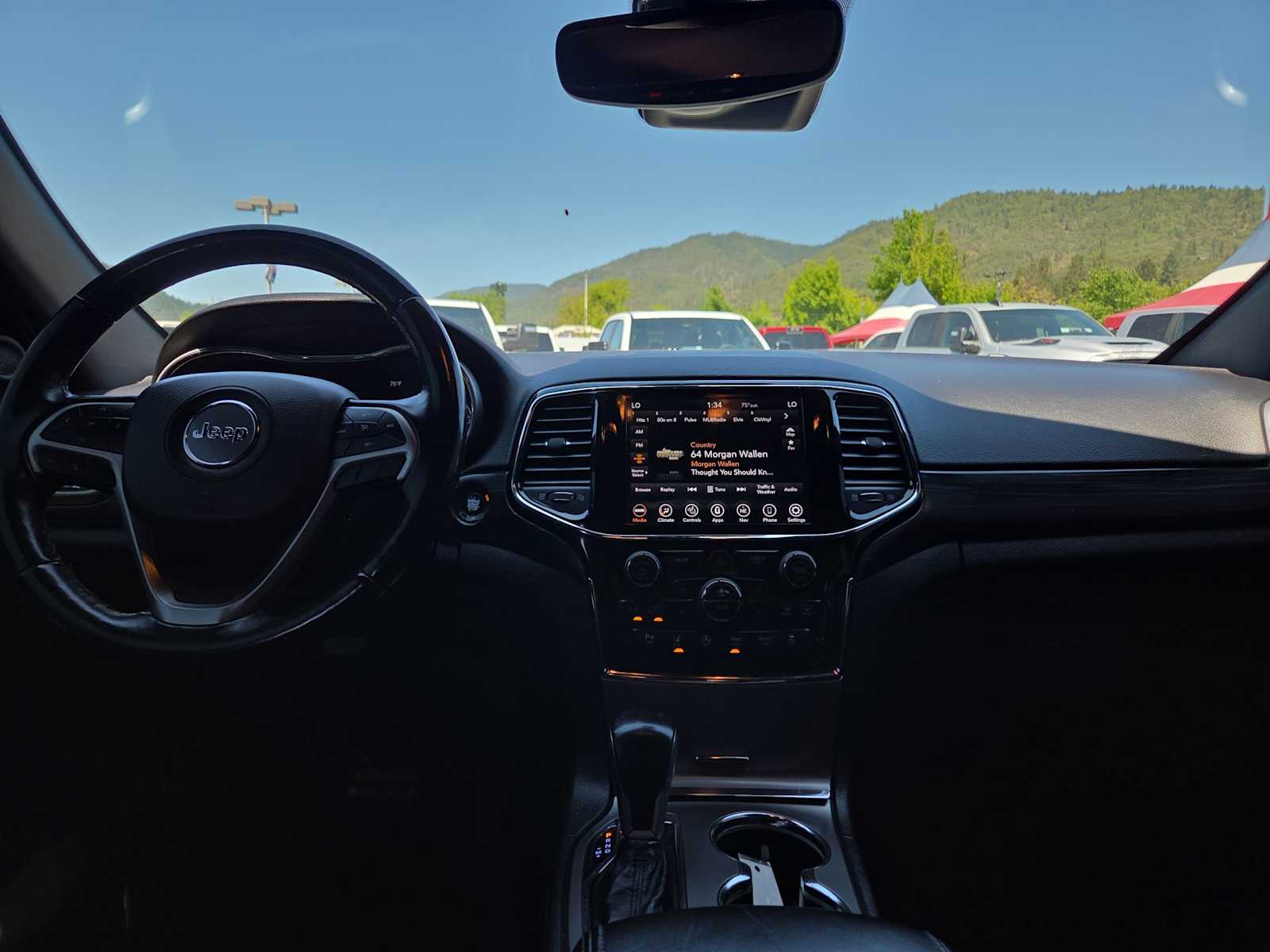Thumbnail: 2020 Jeep Grand Cherokee - 18