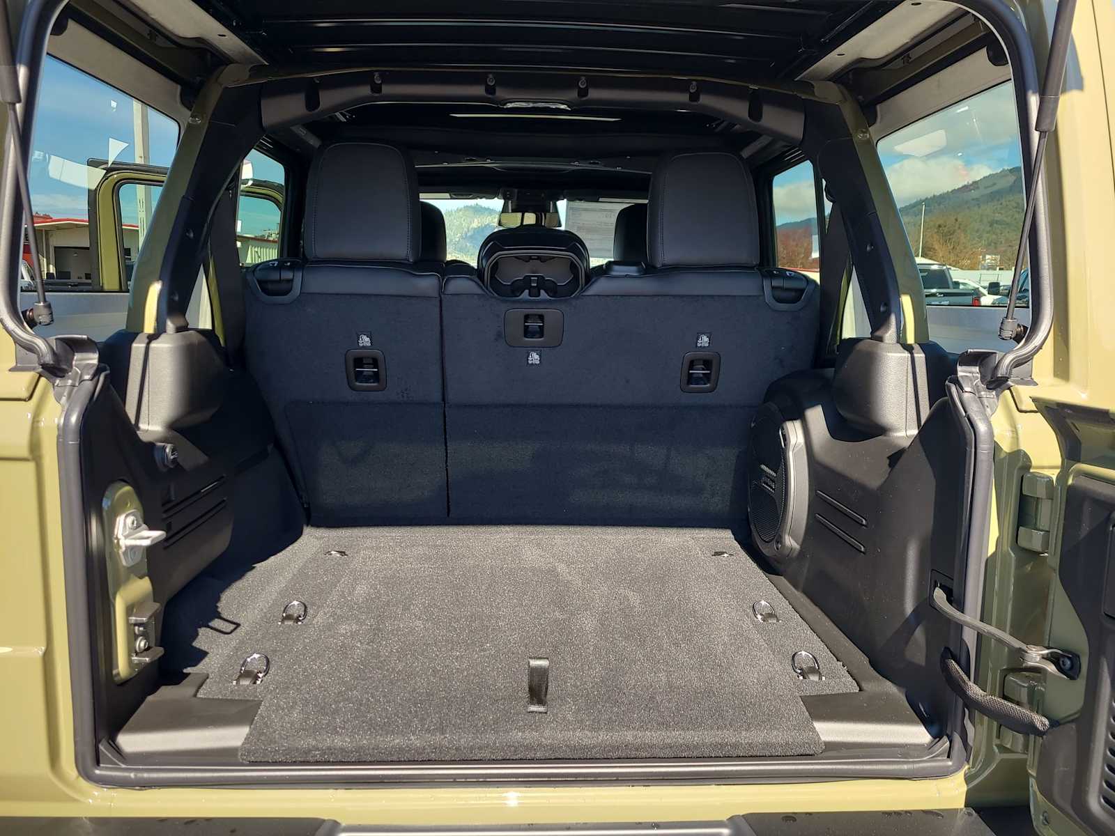 Thumbnail: 2026 Jeep Wrangler - 27
