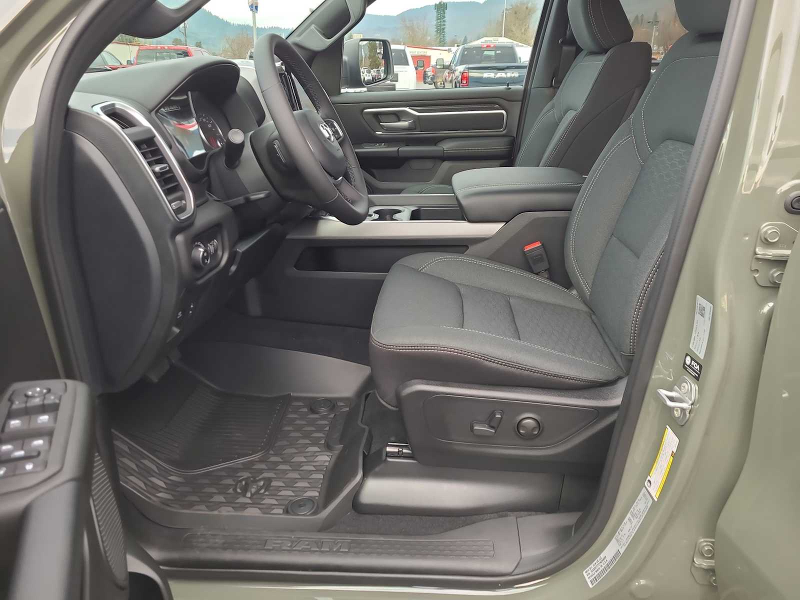 Thumbnail: 2026 RAM 1500 - 19