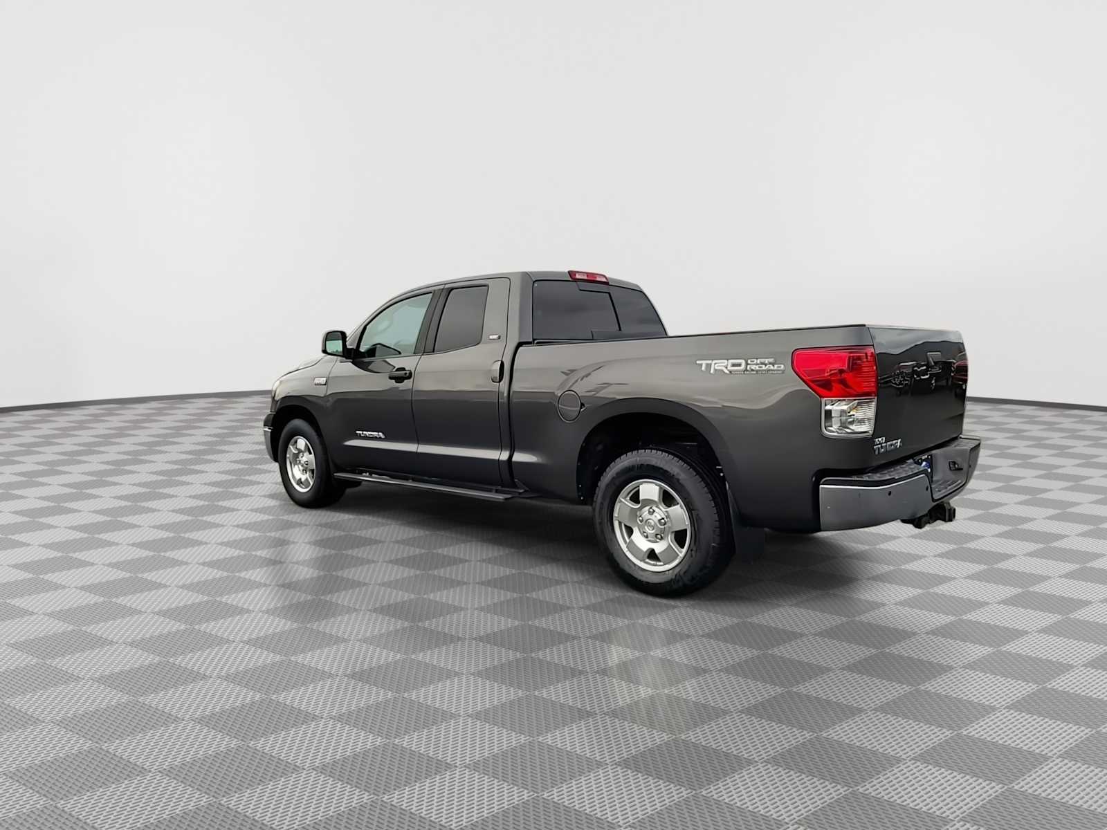 Thumbnail: 2011 Toyota Tundra - 6