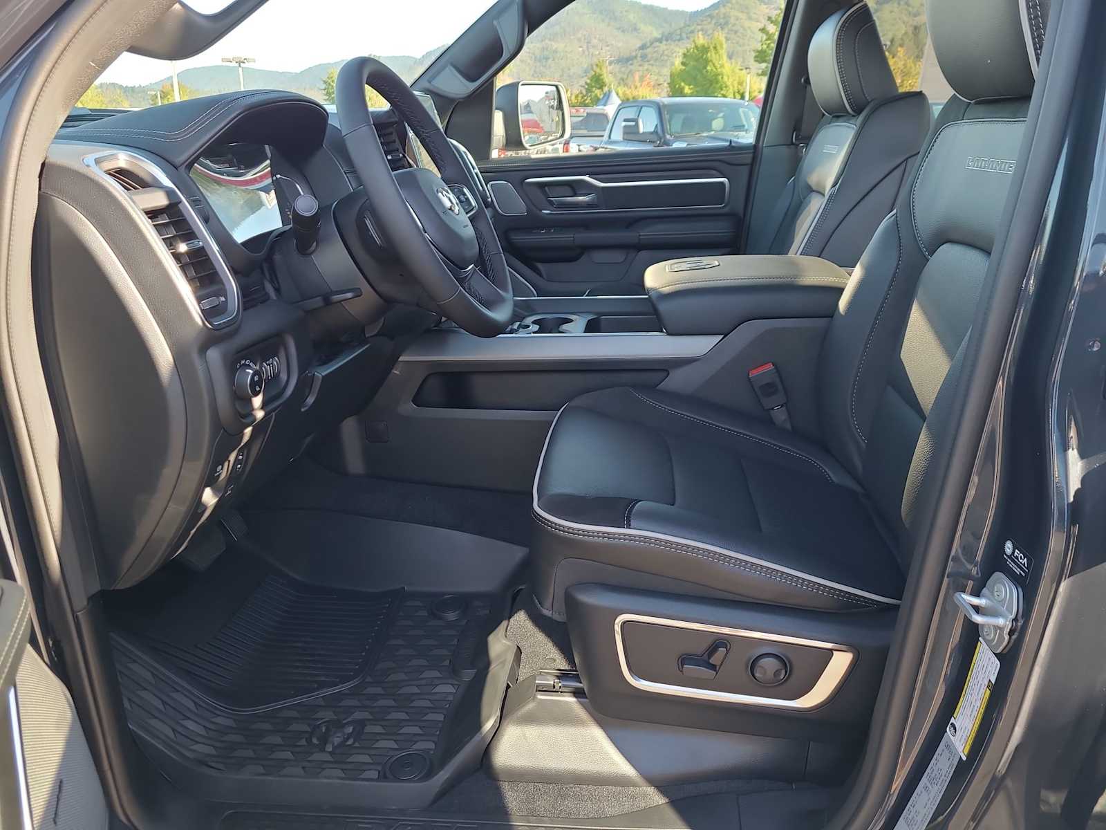 Thumbnail: 2026 RAM 1500 - 19