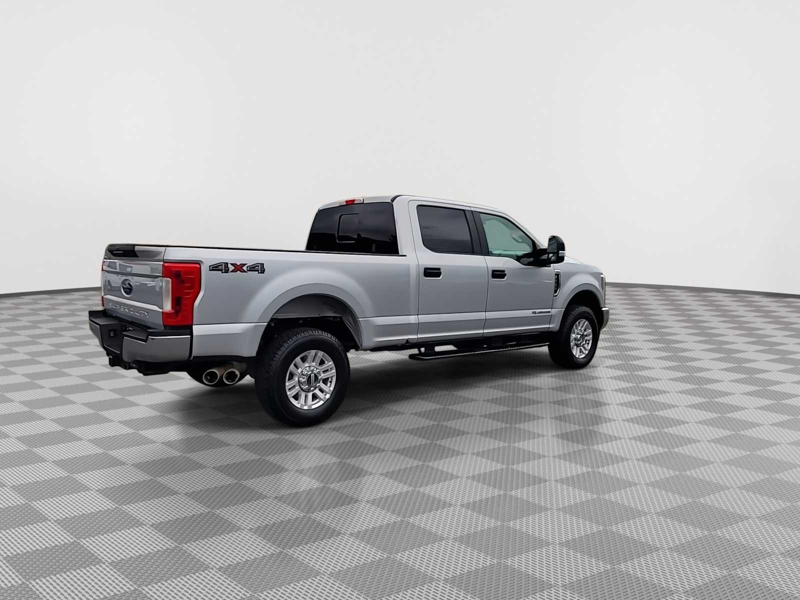 Thumbnail: 2019 Ford Econoline - 8