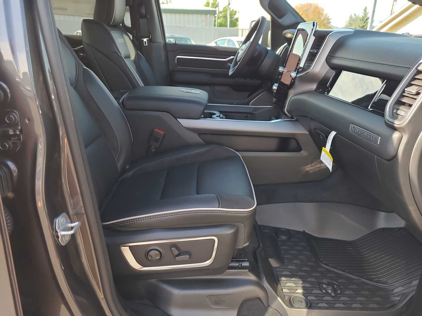 Thumbnail: 2026 RAM 1500 - 22