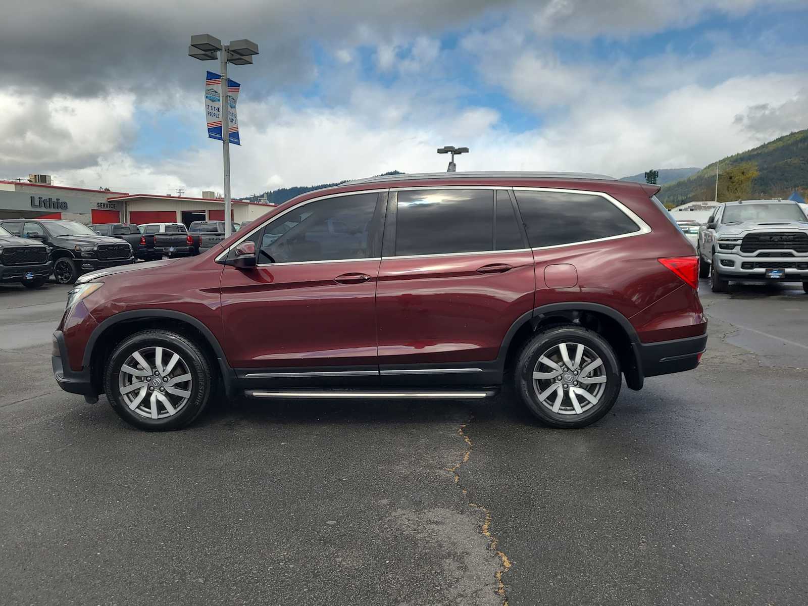 Thumbnail: 2019 Honda Pilot - 11