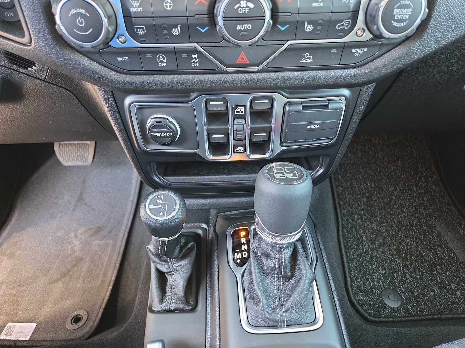 Thumbnail: 2026 Jeep Wrangler - 25