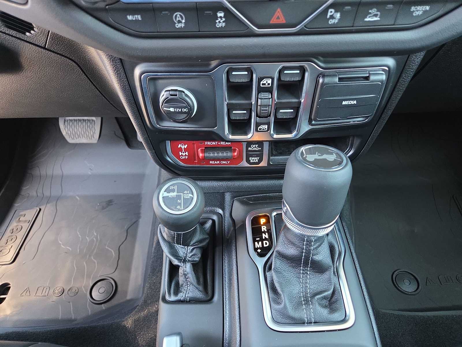 Thumbnail: 2026 Jeep Wrangler - 25