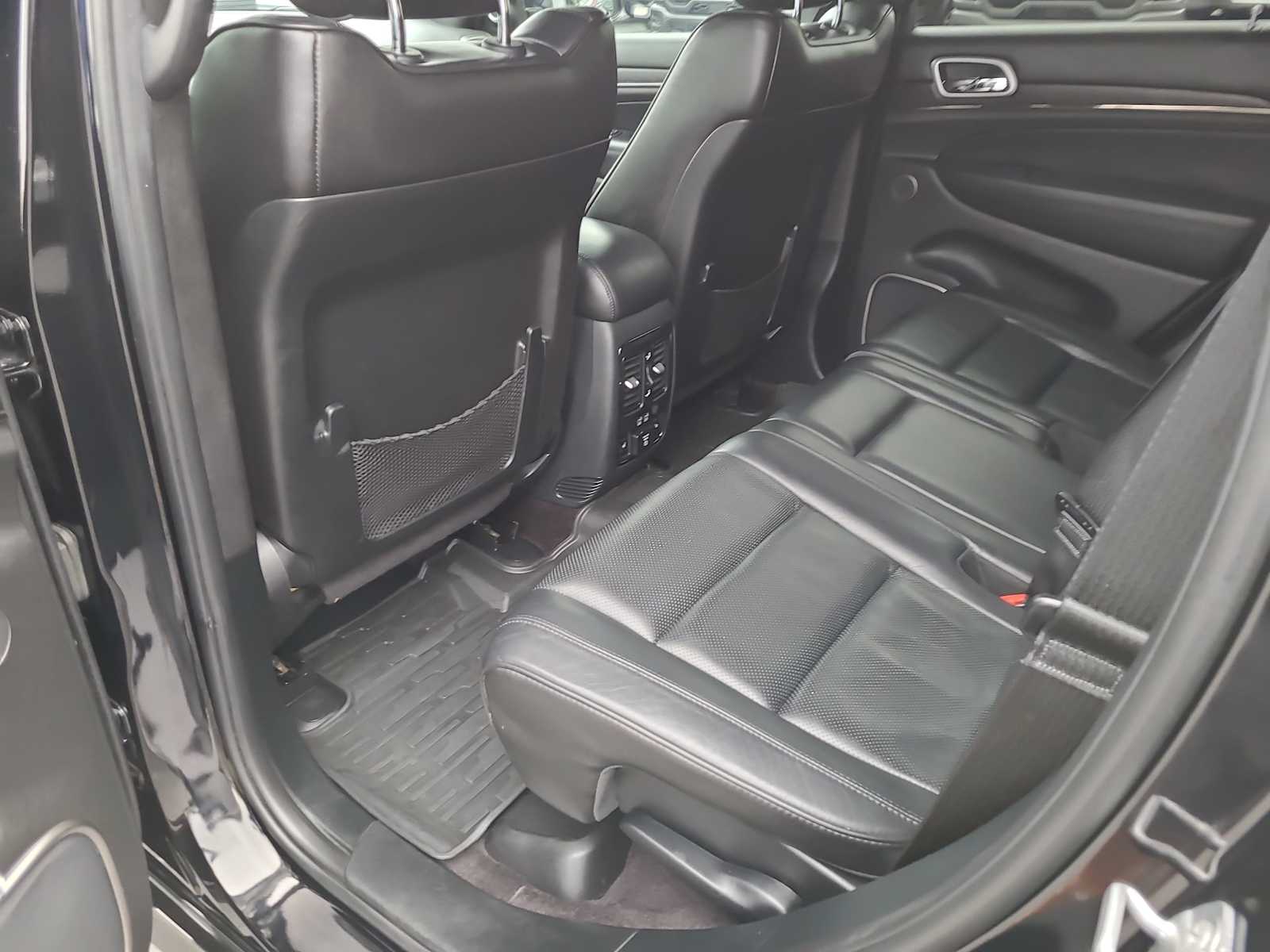 Thumbnail: 2018 Jeep Grand Cherokee - 20