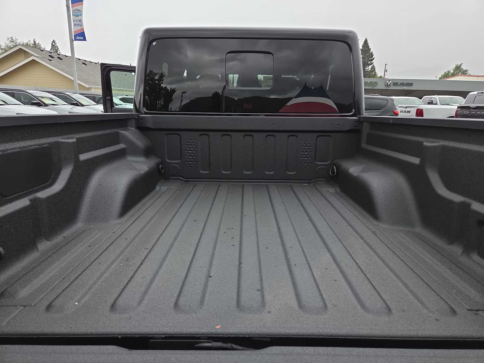 Thumbnail: 2026 Jeep Gladiator - 27