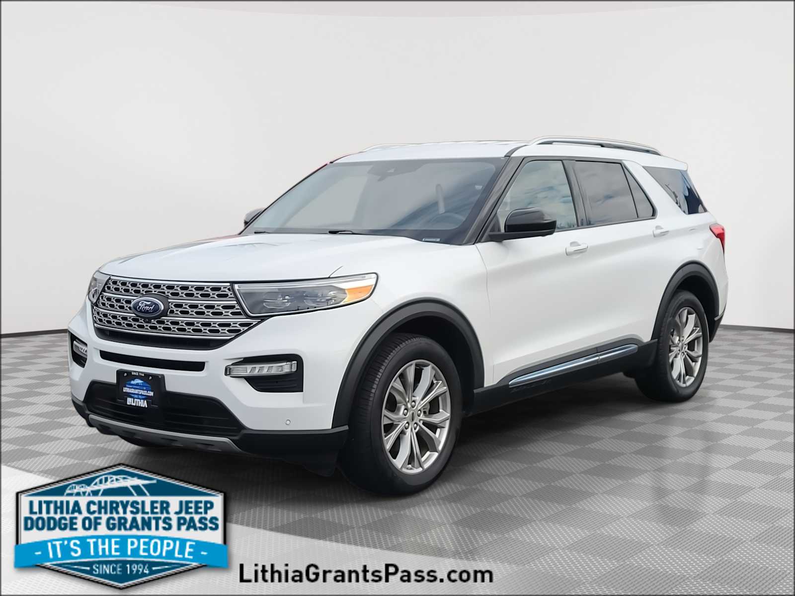Thumbnail: 2022 Ford Explorer - 1