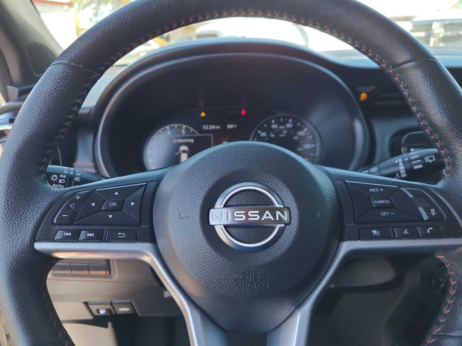 Thumbnail: 2023 Nissan Kicks - 23