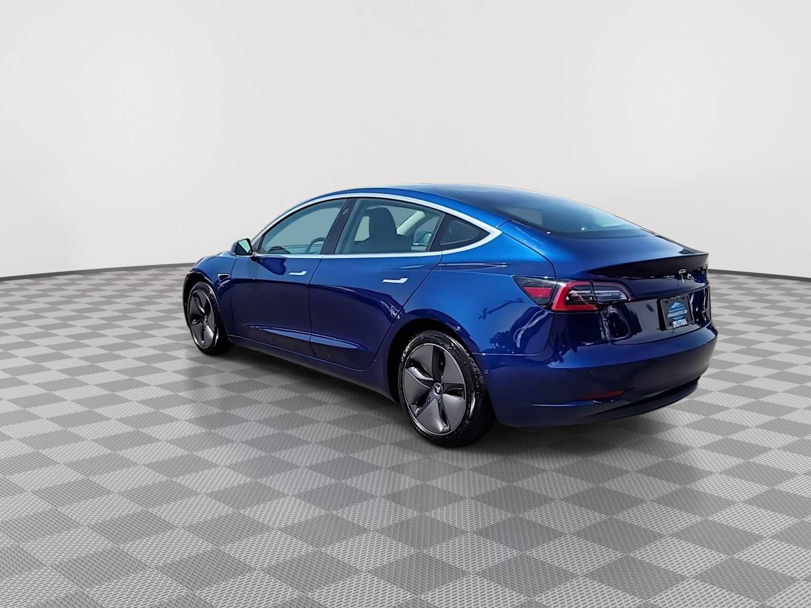 Thumbnail: 2019 Tesla Model 3 - 6
