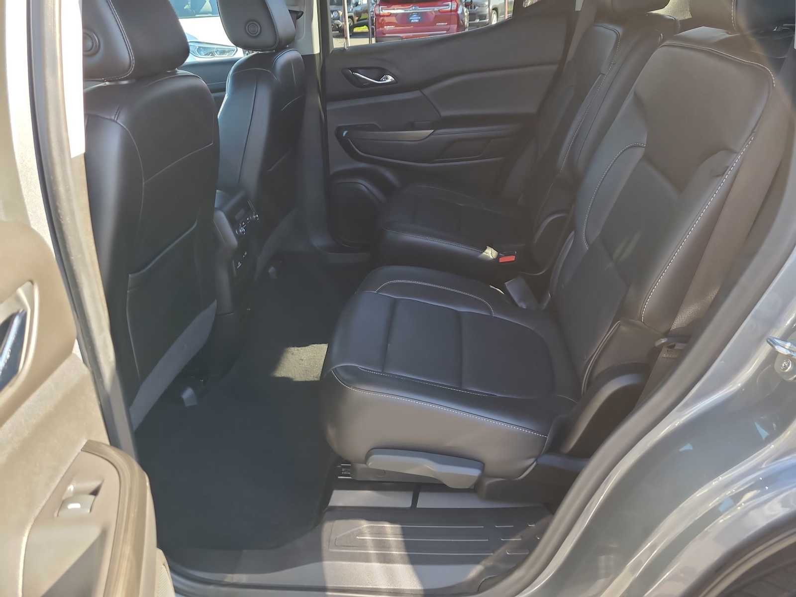 Thumbnail: 2021 GMC Acadia - 21