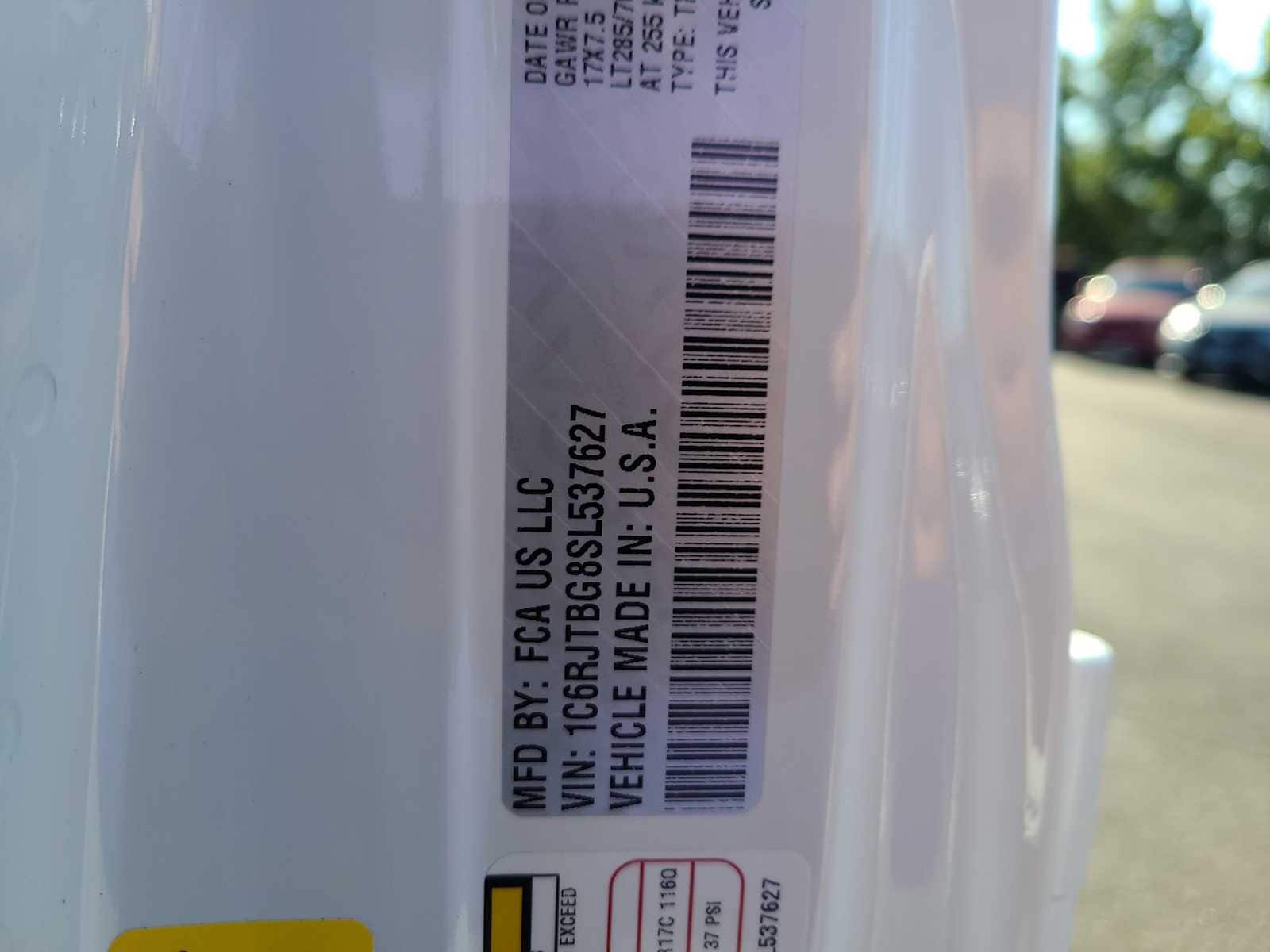 Thumbnail: 2025 Jeep Gladiator - 29