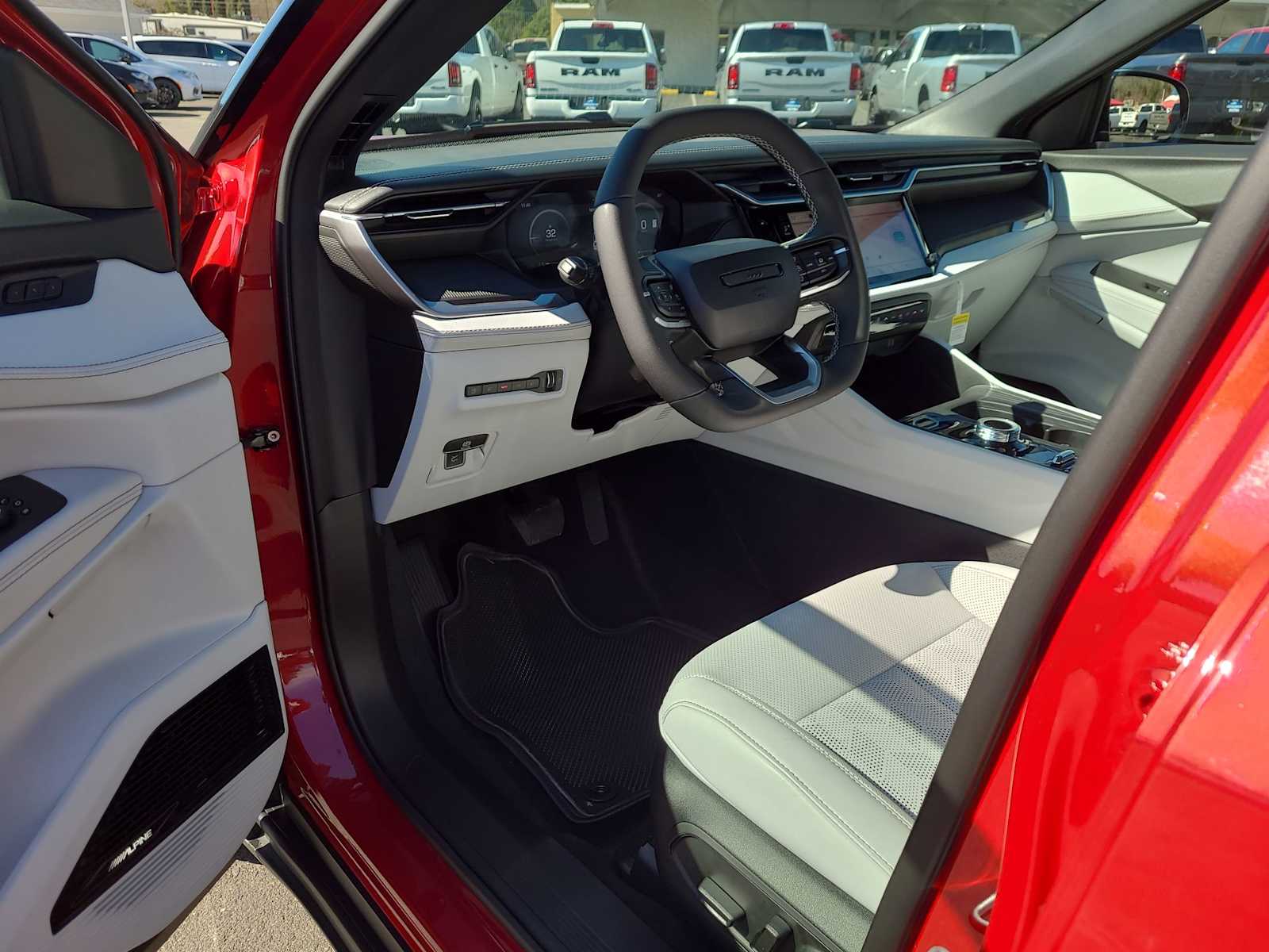 Thumbnail: 2026 Jeep Cherokee - 10