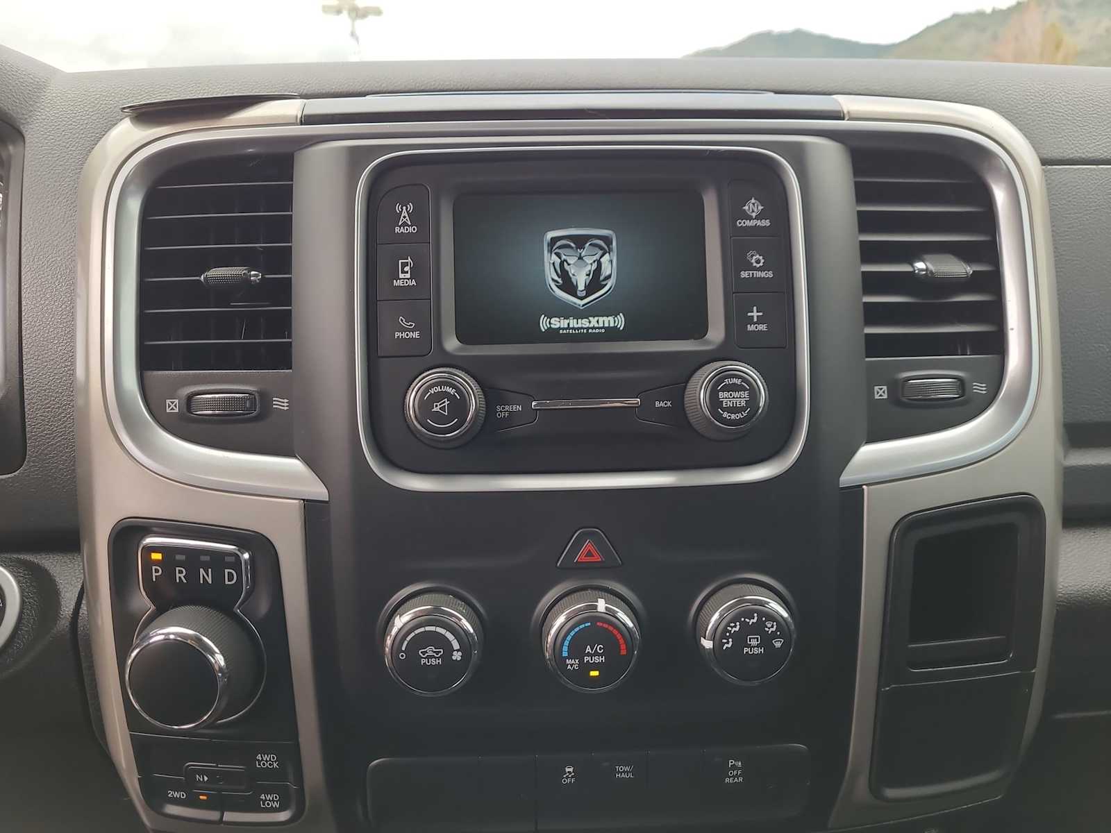 Thumbnail: 2020 RAM 1500 Classic - 24