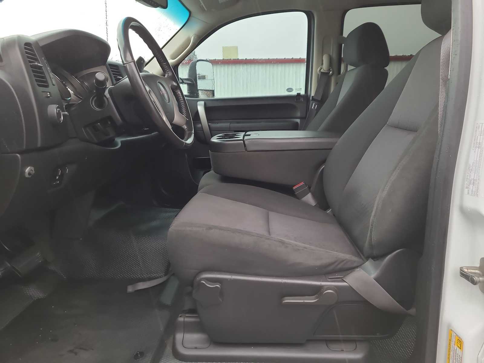 Thumbnail: 2014 GMC Sierra 3500 - 19