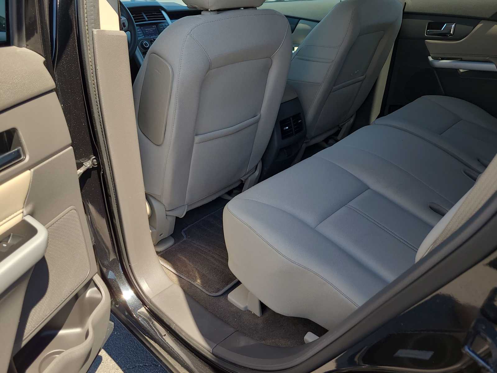 Thumbnail: 2014 Ford Edge - 20