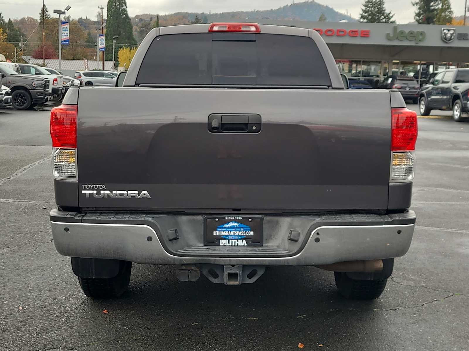 Thumbnail: 2011 Toyota Tundra - 13