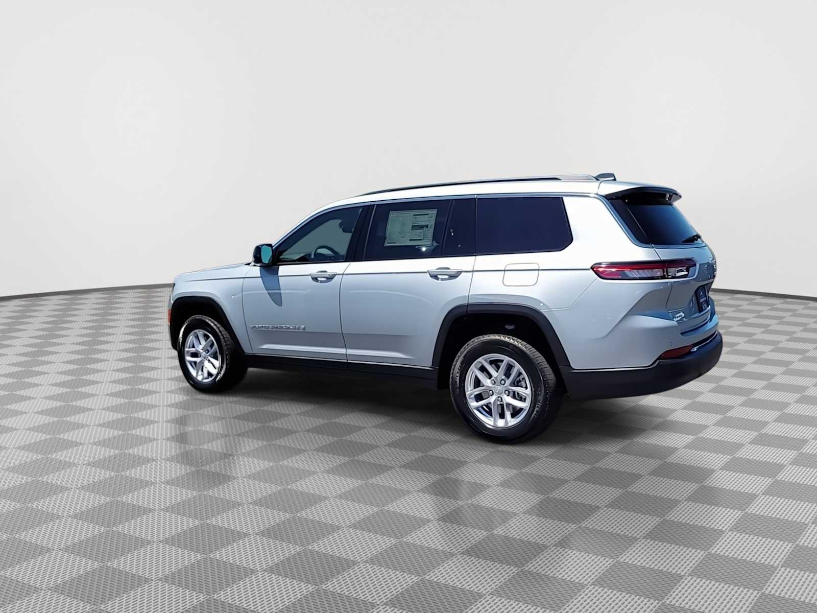 Thumbnail: 2025 Jeep Grand Cherokee - 6