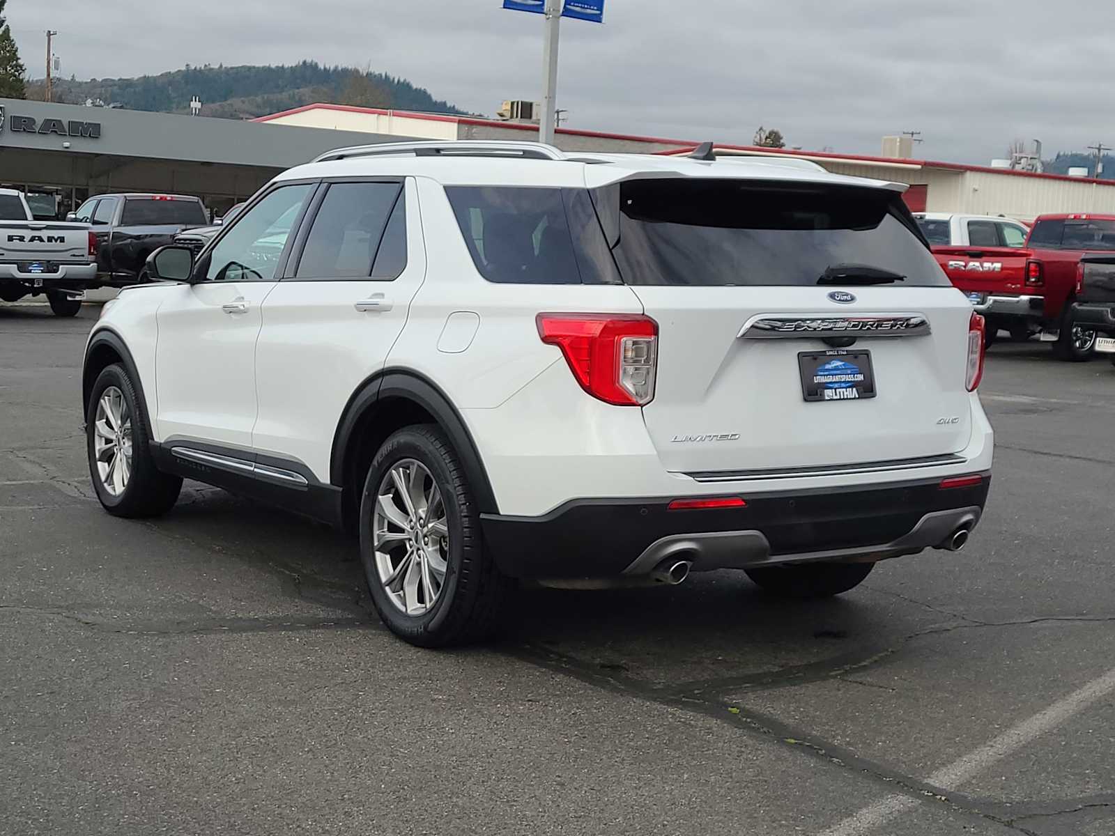 Thumbnail: 2022 Ford Explorer - 12